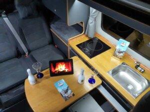 Innenausbau Volkswagen Transporter schwarz