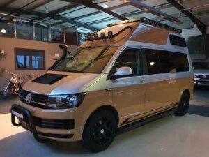 Offroad Volkswagen T6 Camper mit Aufstelldach